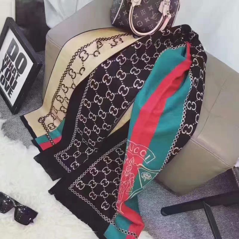 Scarf
