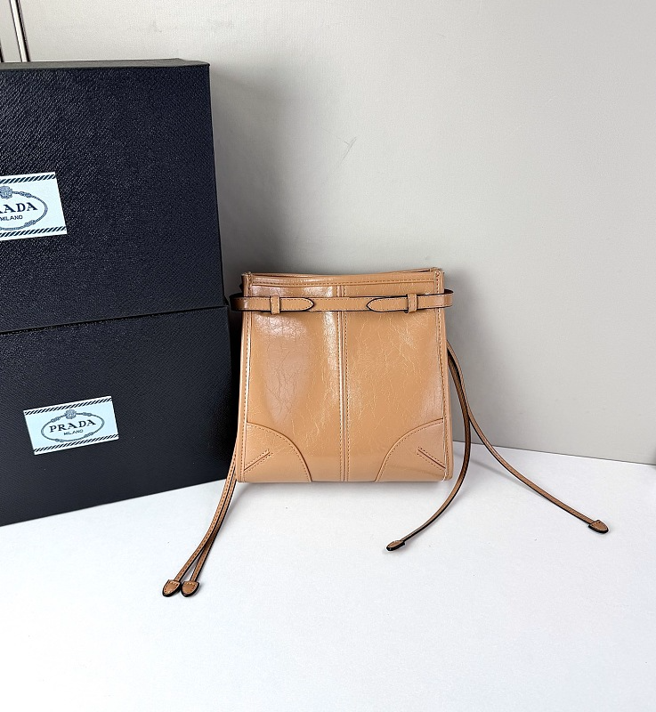 LPP38 bag 19.5-20-7cm Shoulder bags