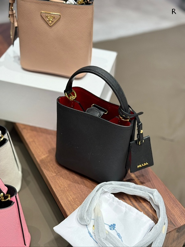 MPP17 Leather bag 18CM Bag