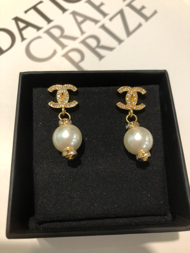 CHE84   Women's 26S Full Diamond Pearl Lantern Earnail Jewelry