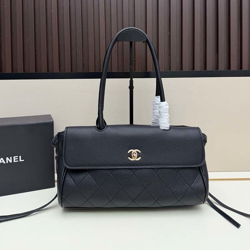 LCP136  Bag 33-17-13CM Shoulder bag