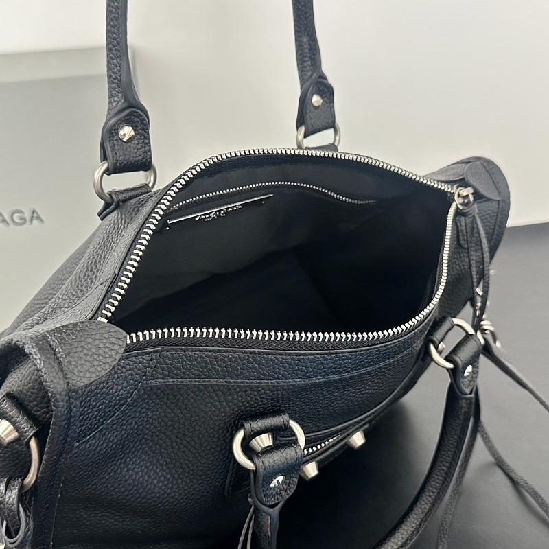 LBP15 bag 43x27.5x19.5cm 37.5x25x16cm 31x21x15cm Hand bag