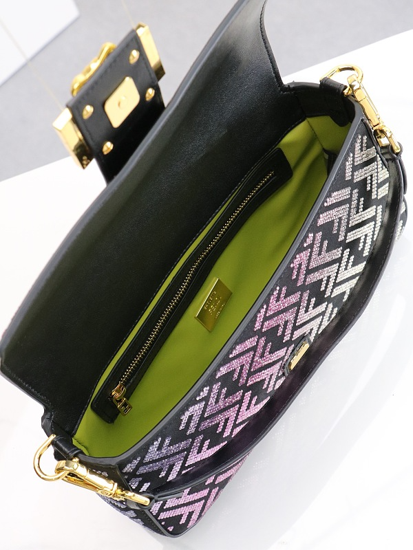 LFP46 bag 27-15-6CM Shoulder bags