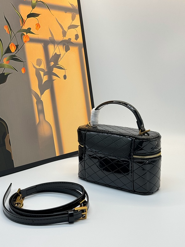 LYP56 bag 18.5-11-7cm  Shoulder bags
