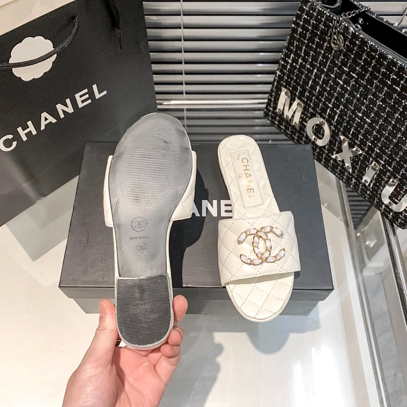 MCS06 Synthetic Leather slippers 35-40 Shoes With box