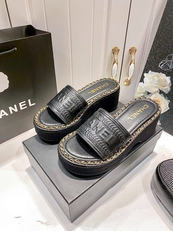 MCS1 Synthetic Leather slippers 35-40 Shoes With box