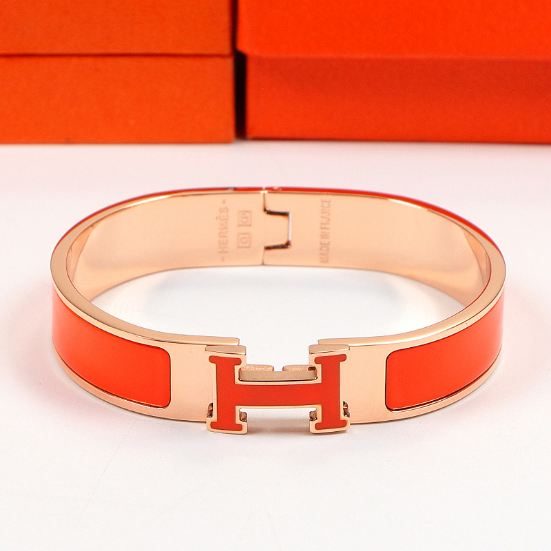 HB3 Classic stainless steel bracelet with H logo, high-quality jewelry
