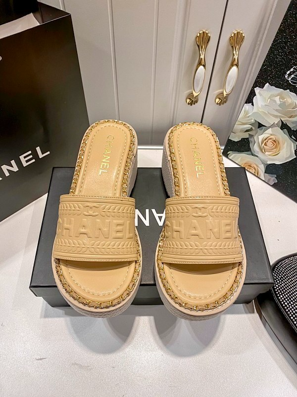 MCS1 Synthetic Leather slippers 35-40 Shoes With box