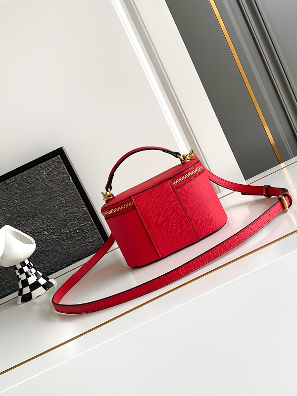LVP2 bag17-10- 9cm  Shoulder bags