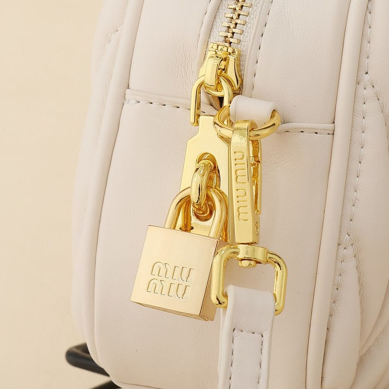 LMP19 bag 20-14-7CM Hand bag