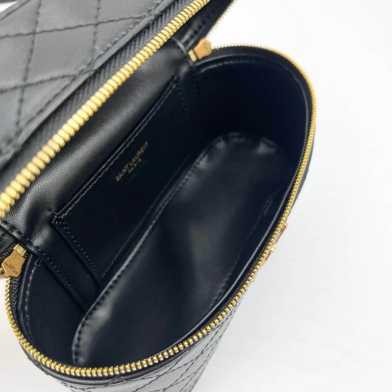 LYP46 bag 18-11-6.5cm  Shoulder bags
