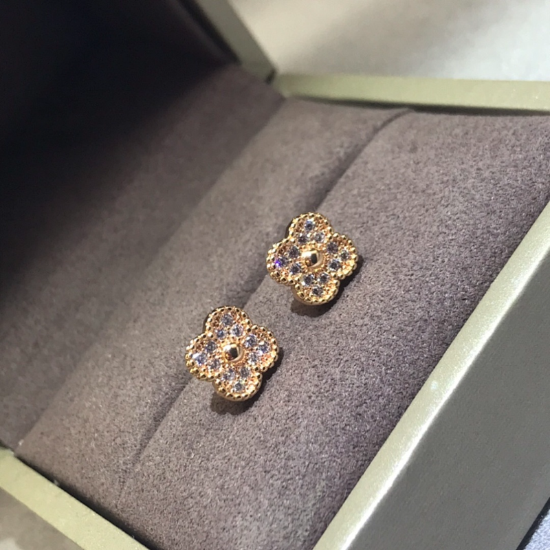 VAE62  Women's new style full star full diamond mini earring jewelry