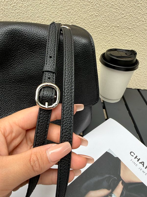 LCP105 bag 38.5-11-26cm 32-10-19.5cm Hand bag