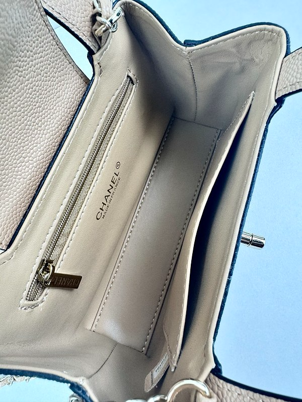 LCP112 bag 20-13-7cm  Shoulder bags
