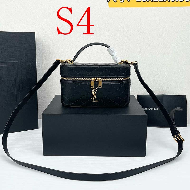 LYP46 bag 18-11-6.5cm  Shoulder bags