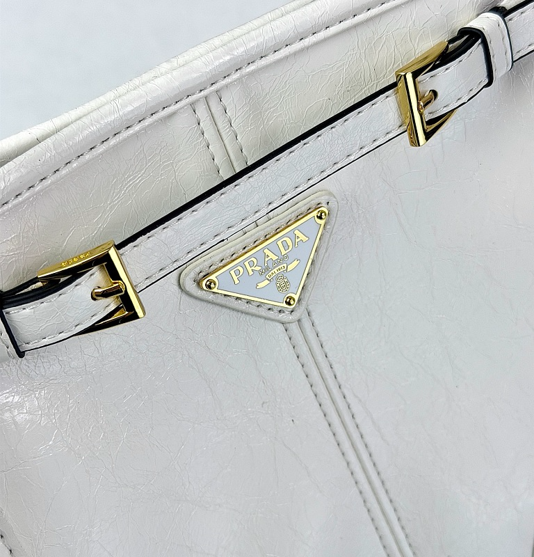 LPP38 bag 19.5-20-7cm Shoulder bags