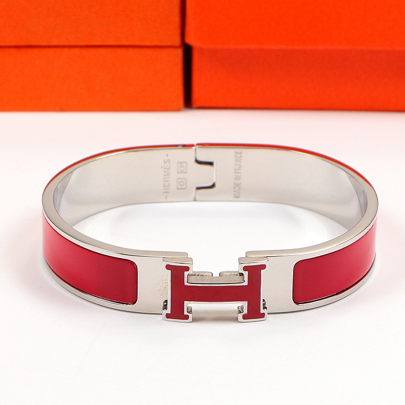 HB3 Classic stainless steel bracelet with H logo, high-quality jewelry