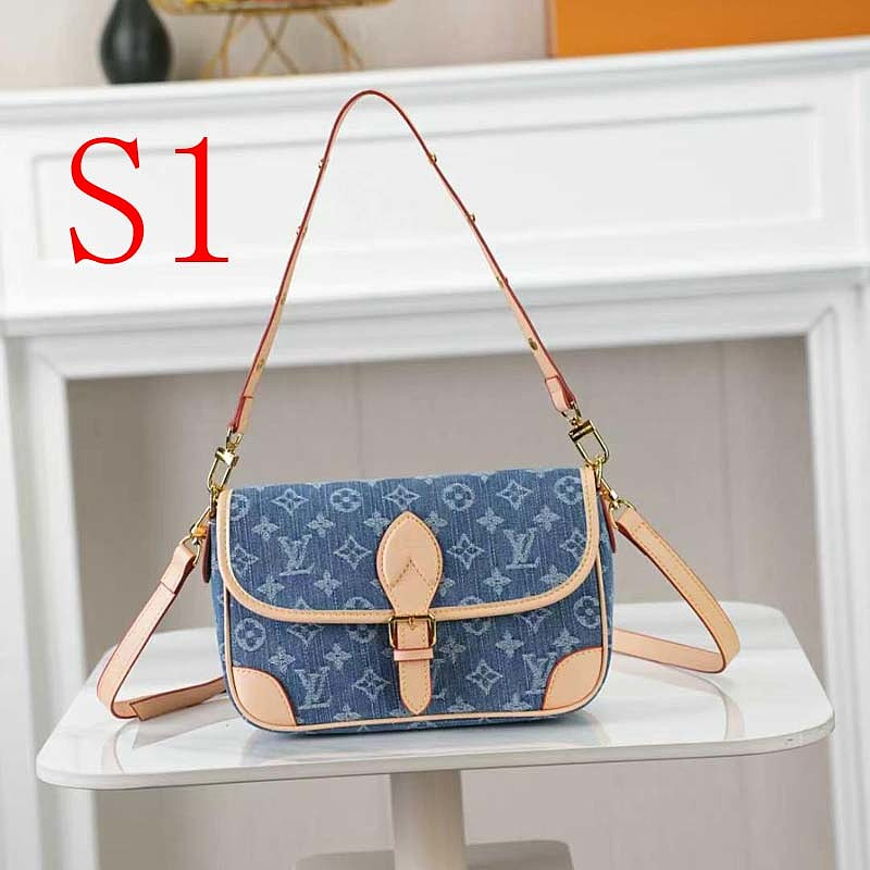 LLP270 bag 19-10.5-6CM Shoulder bags