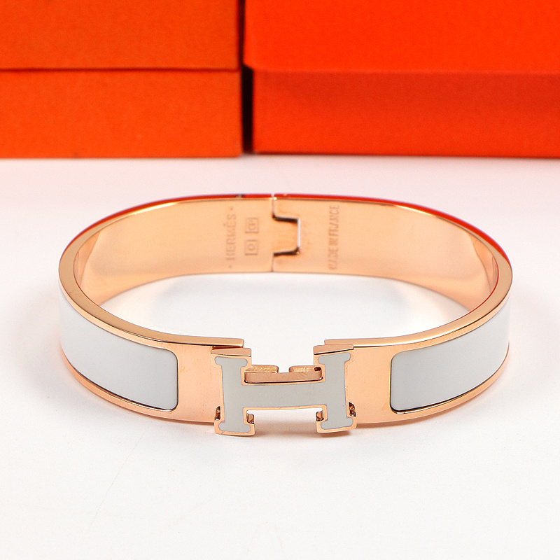 HB3 Classic stainless steel bracelet with H logo, high-quality jewelry