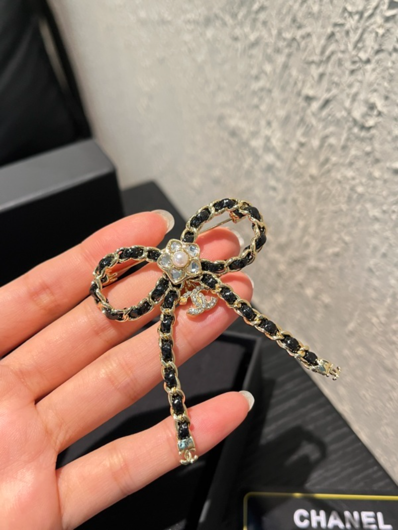 D195   New fashionable brooch bow jewelry