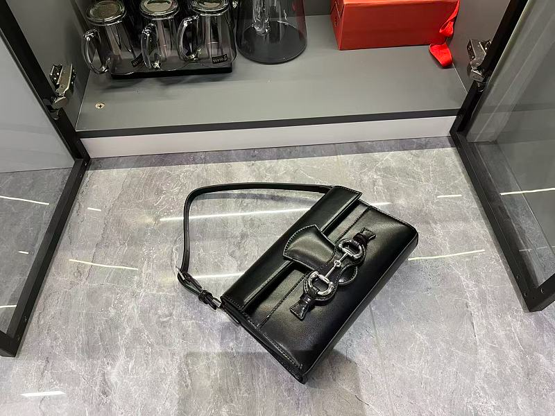 LGP83 bag 26-14.5-4.5cm Shoulder bags