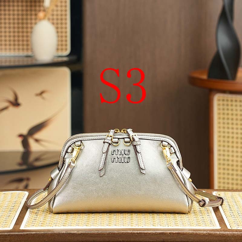 LMP22 bag 24-10-14cm Shoulder bags