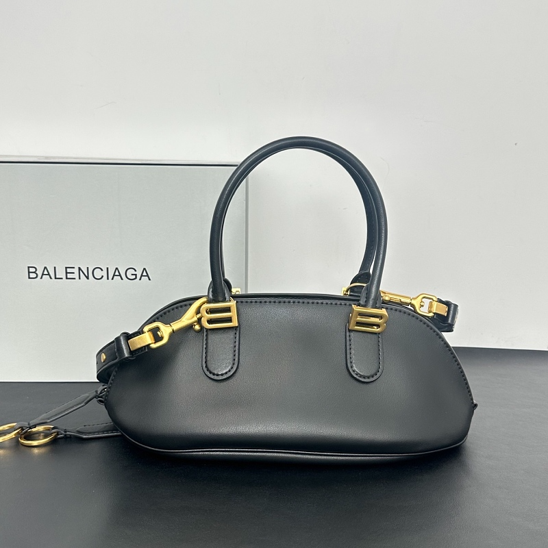 LBP13 bag 30-13-16cm Handbag