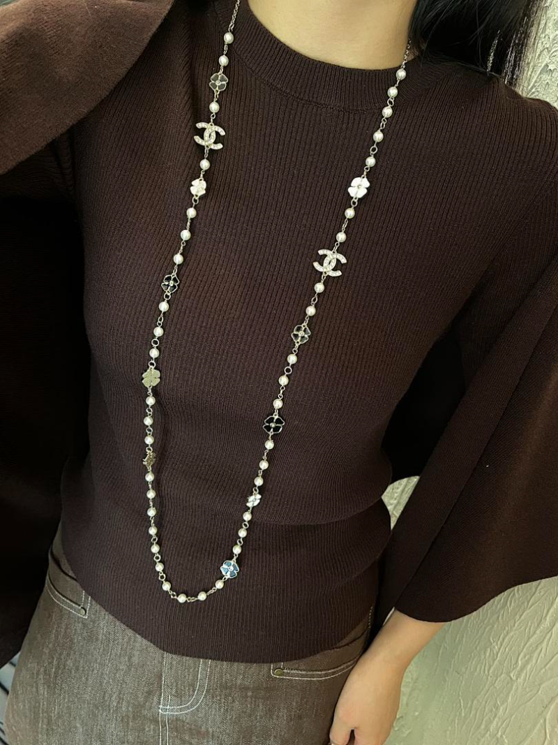 X708  Women's necklace, sweater chain, one three piece jewelry