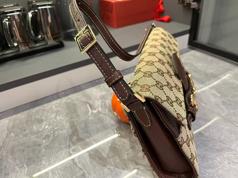 LGP83 bag 26-14.5-4.5cm Shoulder bags