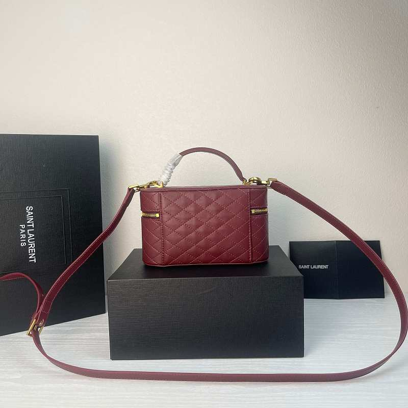 LYP46 bag 18-11-6.5cm  Shoulder bags