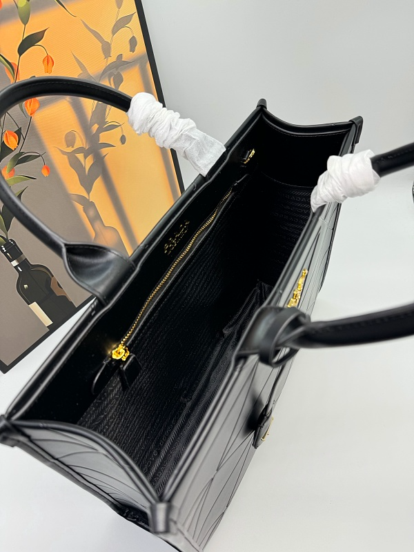 LPP37 bag 39-31-11cm Hand bag