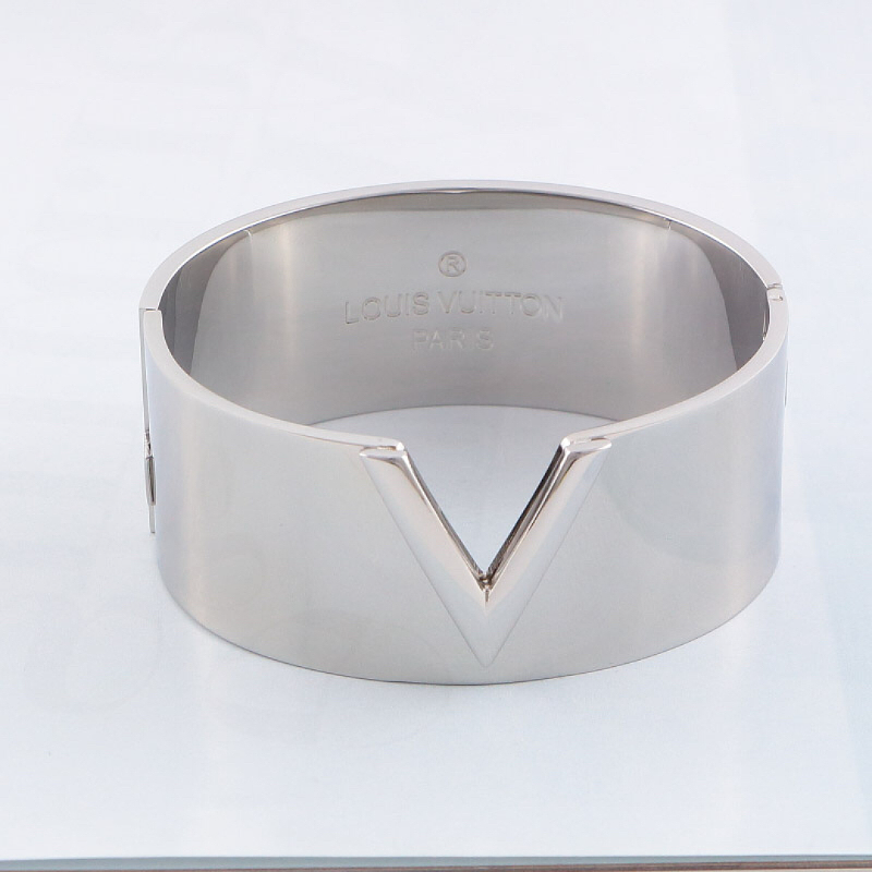 LVB123 Wide Version V Letter, Titanium Steel Bracelet, Women's Jewelry