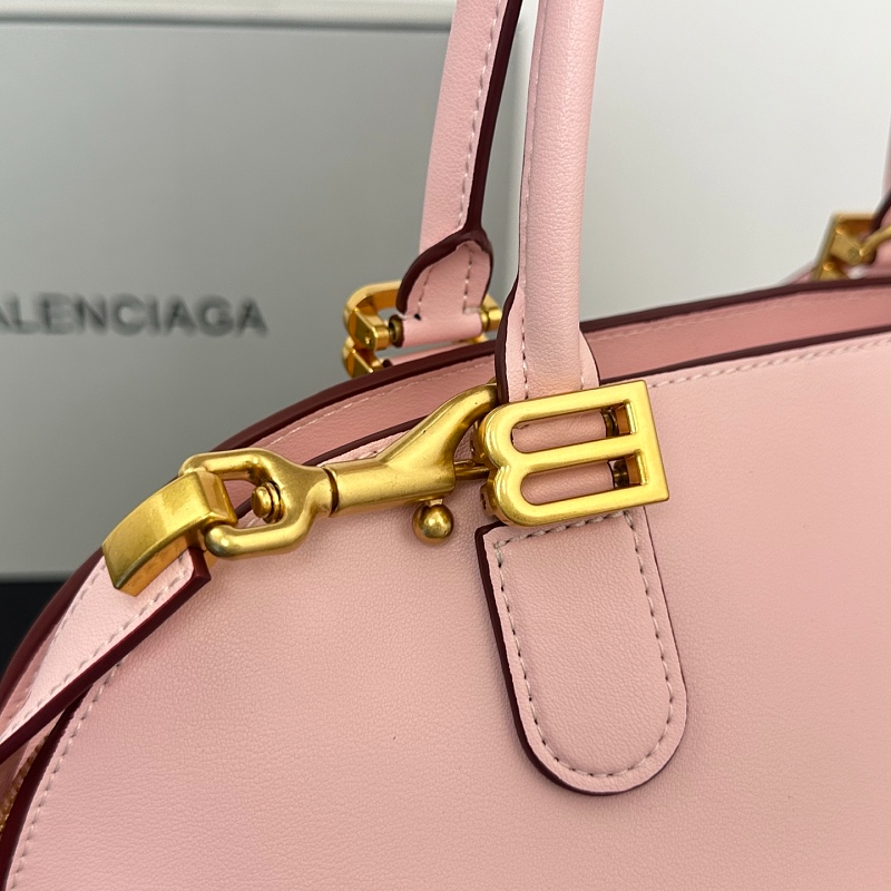 LBP13 bag 30-13-16cm Handbag