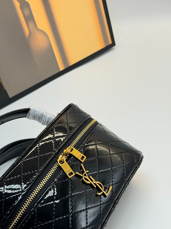 LYP56 bag 18.5-11-7cm  Shoulder bags