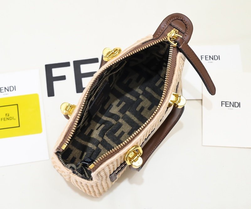 LFP32 bag 17-18-8cm Hand bag