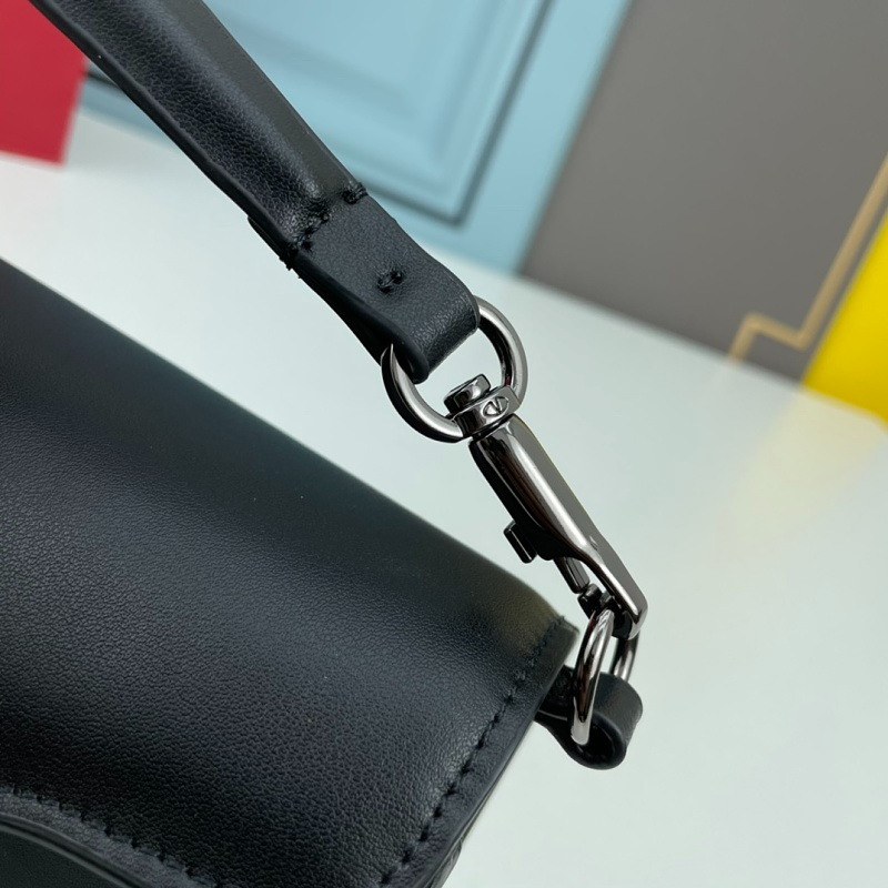 LVP5 bag 20-11-5cm Shoulder bags