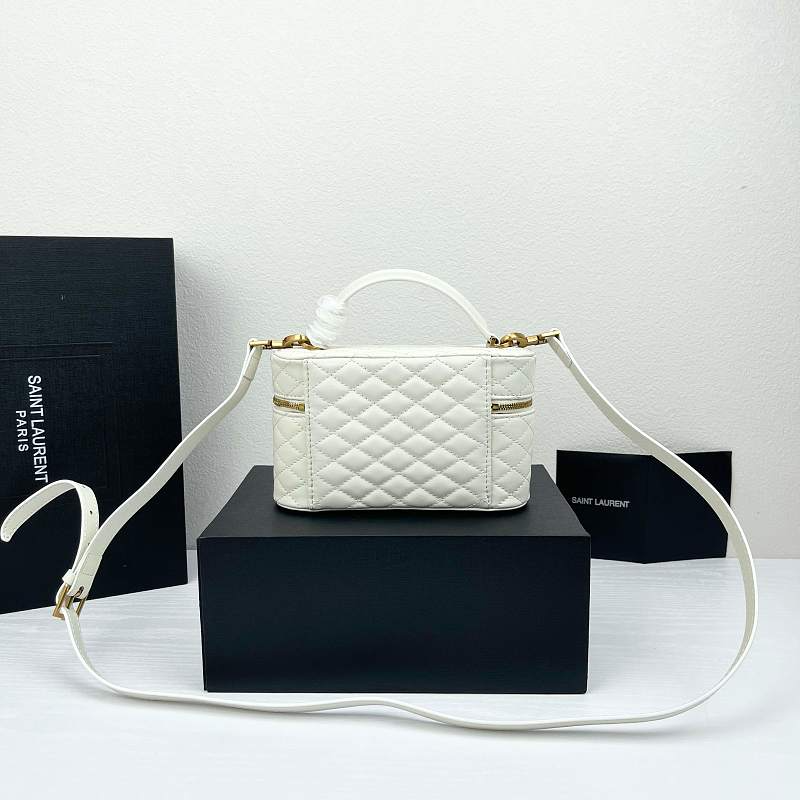 LYP46 bag 18-11-6.5cm  Shoulder bags