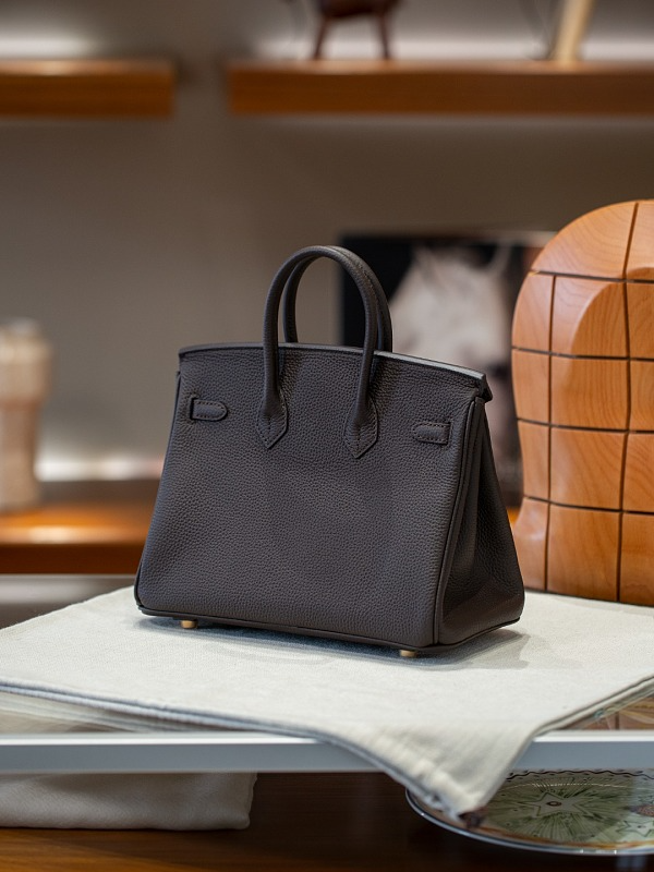 LHP7 bag 25X20X13CM Hand bag