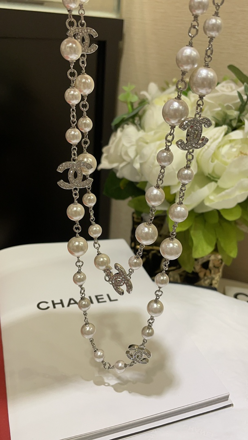 CHN120  Women's Classic Full Diamond C Pearl Necklace Sweater Chain Jewelry