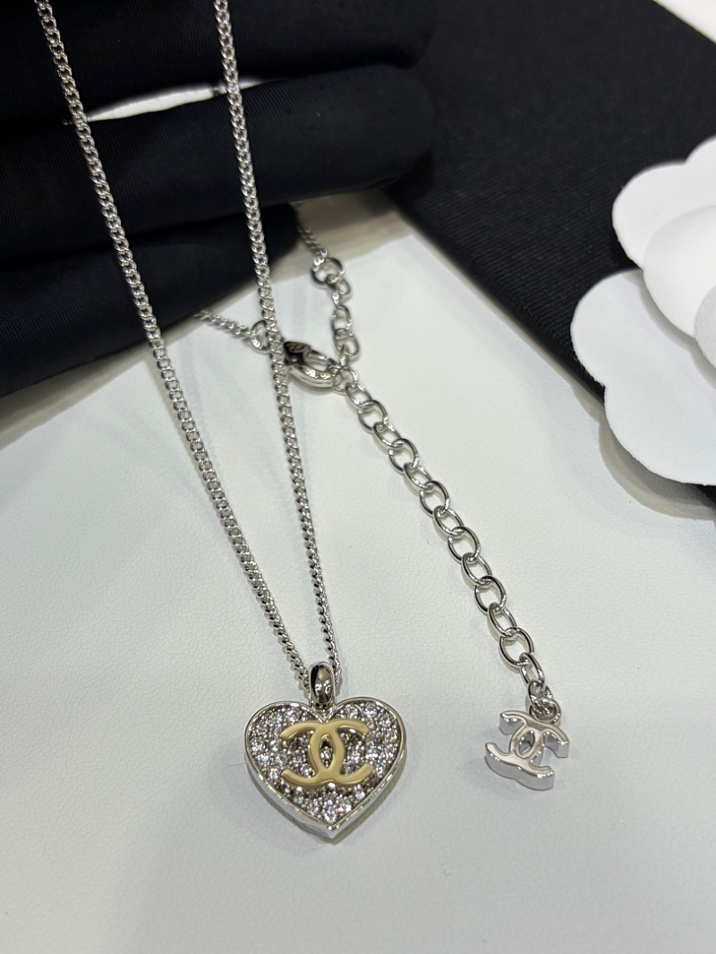 CHN109  Women's 26P Full Diamond Love Double C Earrings Necklace Set Jewelr