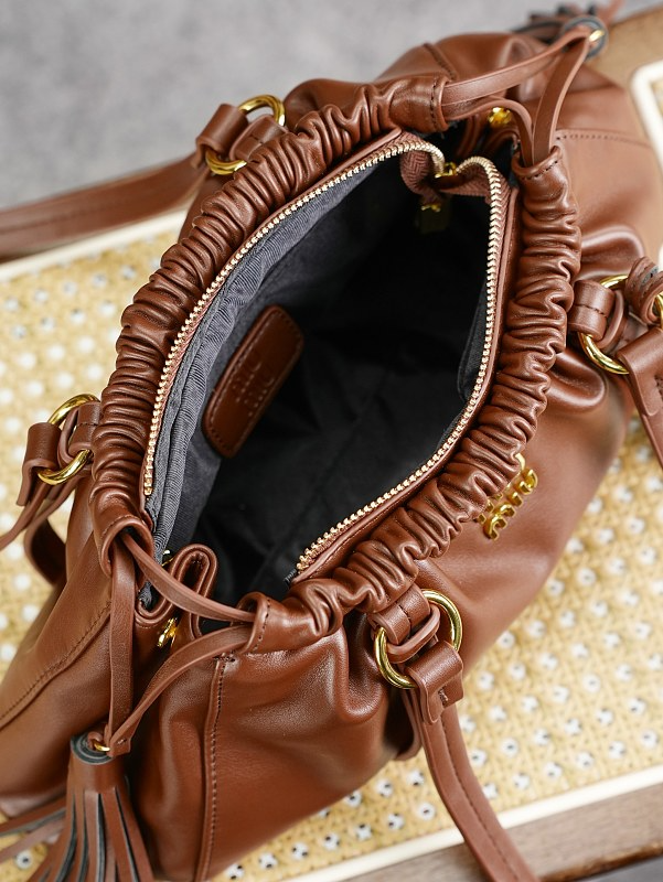 LMP18 bag 33-10-19cm Hand bag