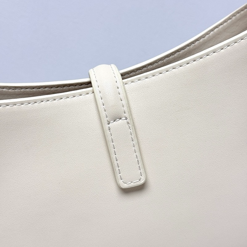 LYP57 bag 25-14-6cm  Shoulder bags