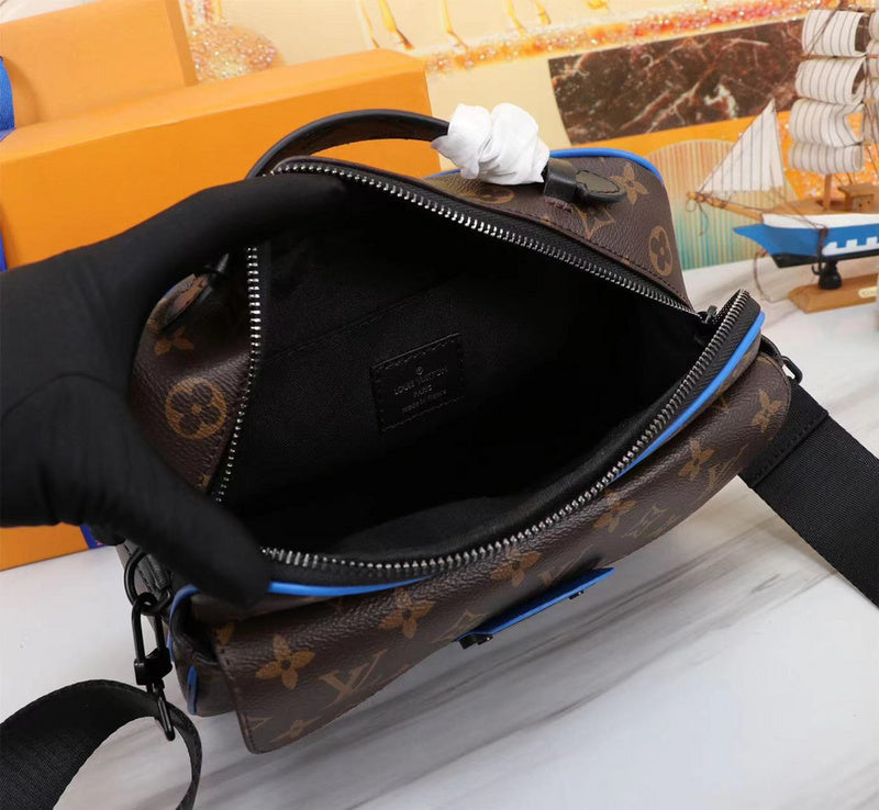 GLP066  High quality leather bag men bag  22 x 18 x 8CM for women and men