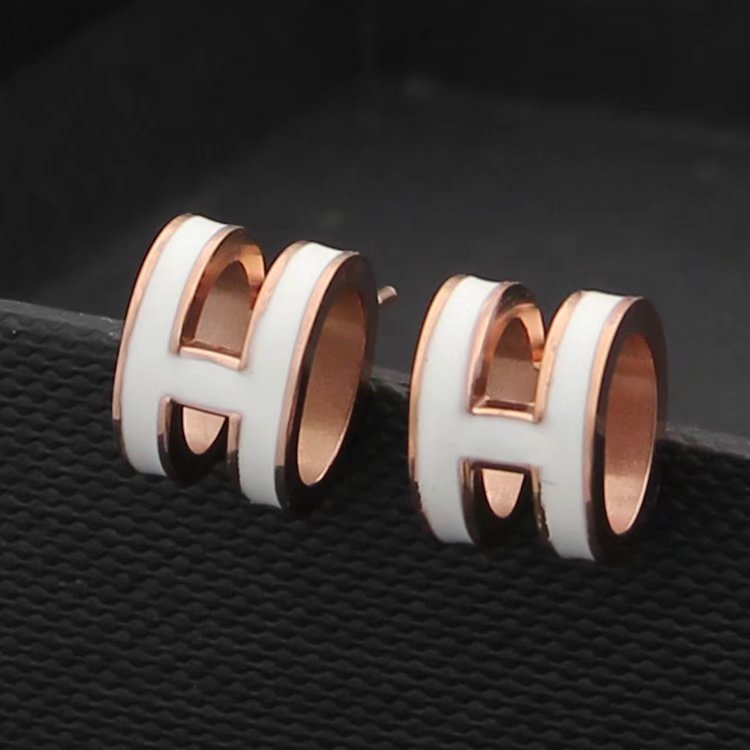 HE04 Fashion New Style Earring Jewelry H earring for women