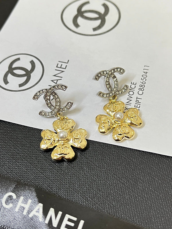A1049  Women's new titanium steel stud earrings jewelry