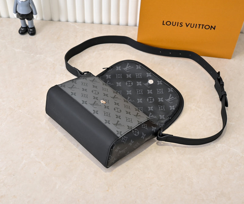 LLP016 Leather bag 26.6-17-11CM   for women and men Bags