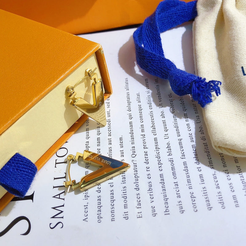 LVA483         Women fashion earrings   Jewelry