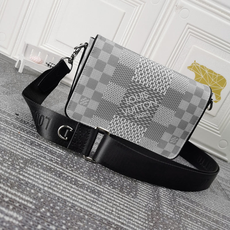 LLP84  Men Leather Bag 23.5 x 14.0 x 5.0CM high quality