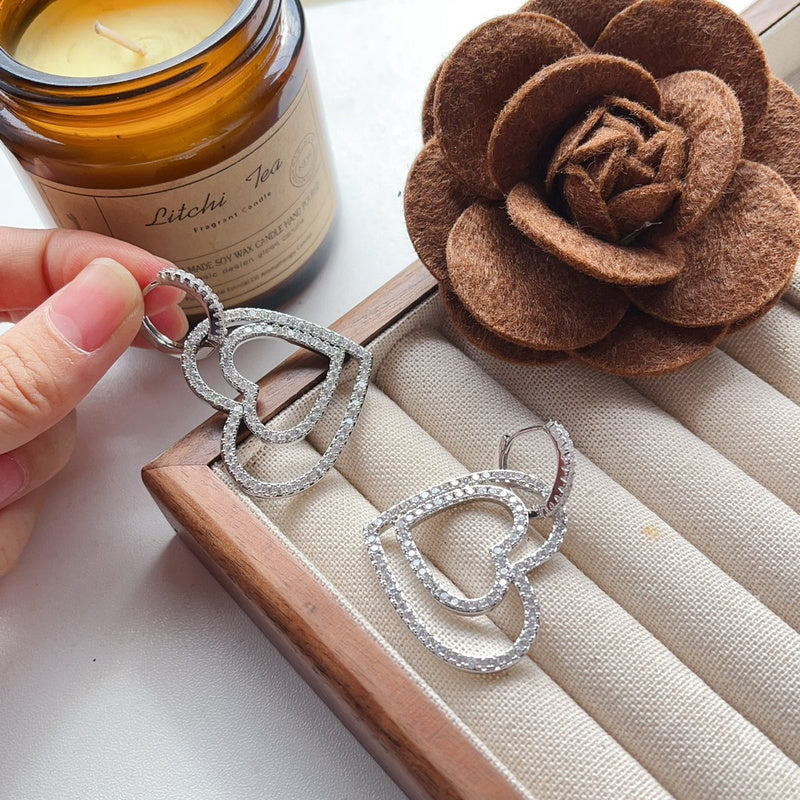 A1063  Diamond-studded earrings, a pair of detachable jewelry