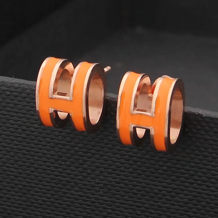 HE04 Fashion New Style Earring Jewelry H earring for women